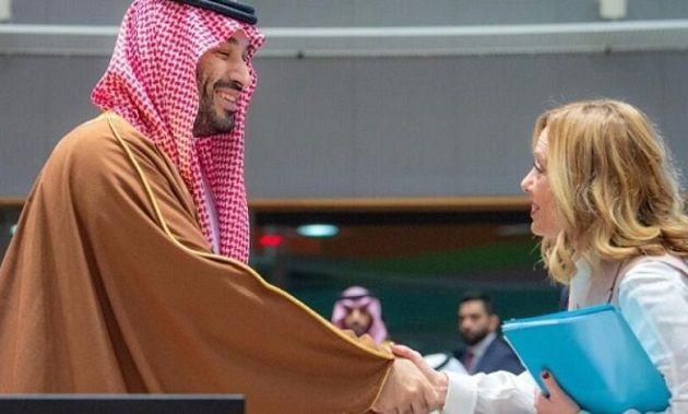 ميلوني وبن سلمان يبحثان أمن الملاحة في مضيق هرمز وباب المندب