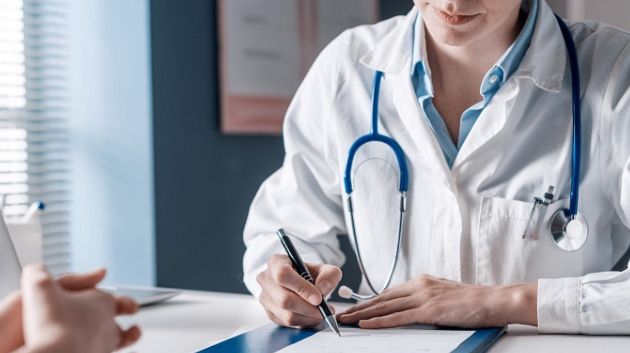 عمادة الأطباء: لا يمكن تطبيق الفوترة الإلكترونية على المهنة دون مراعاة خصوصياتها