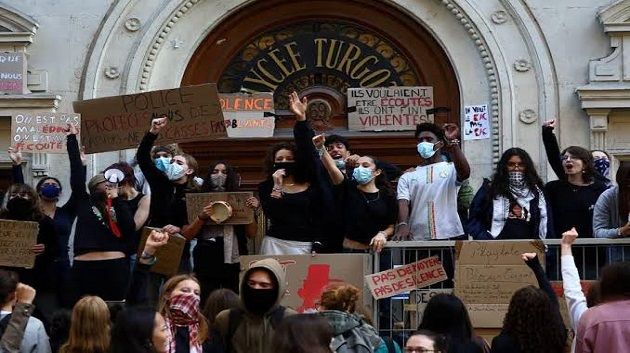 فرنسا: إيقاف الدروس بسبب الاحتجاجات