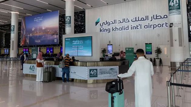 السعودية تمدّد إغلاق مطار الملك خالد بالرياض