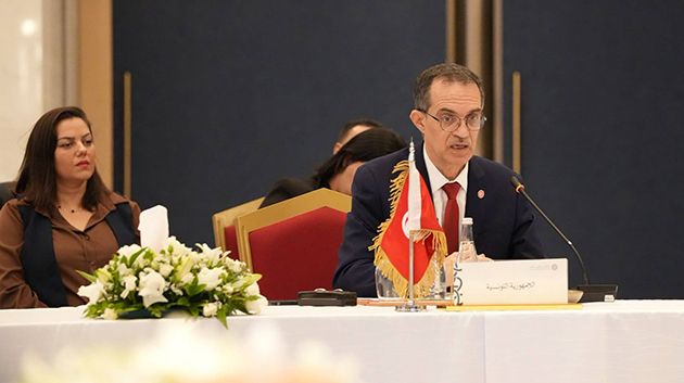 وزير الفلاحة يُؤكّد ضرورة توحيد الجهود لتطوير آليات تسويق التمور