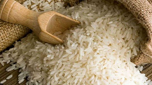 وزارة التجارة تُحدد أسعار بيع الأرز المورّد للعموم