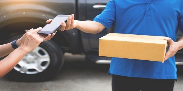 قانون المالية 2027.. نحو اقرار اجراء جديد يتعلق بخدمات التوصيل والبيع على المنصات الإلكترونية 