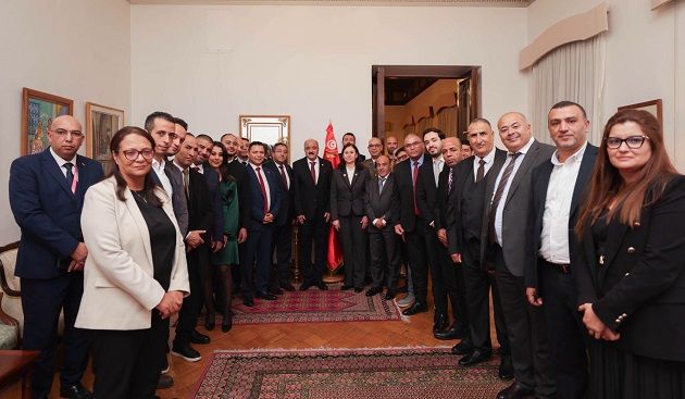  رئيسة الحكومة تلتقي أفراد الجالية التونسية بروسيا