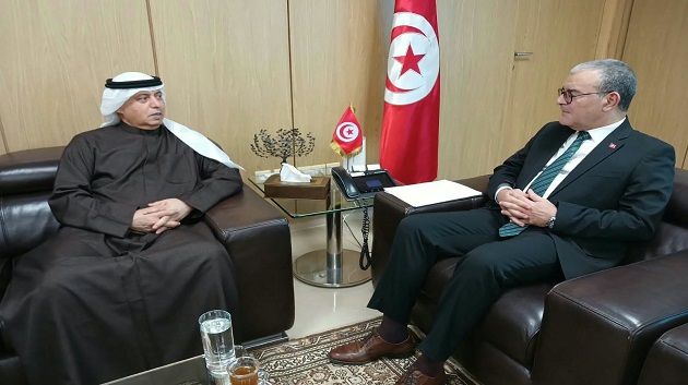 وزير الإقتصاد ورئيس هيئة الإستثمار والإنماء الزراعي يتباحثان فرص تعزيز الشراكة 
