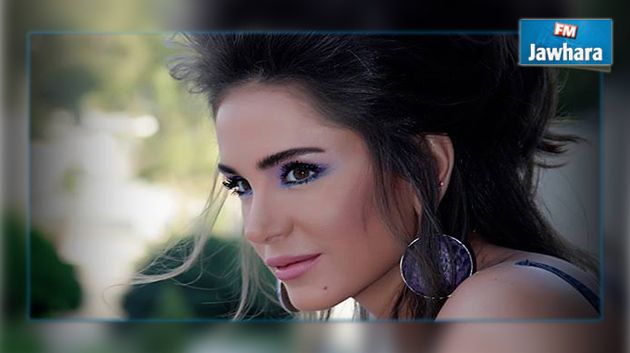دعوات لهدر دم الممثلة السورية ديما قندلفت