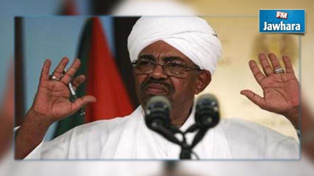  الرئيس السوداني عمر البشير يغادر جوهانسبرغ  