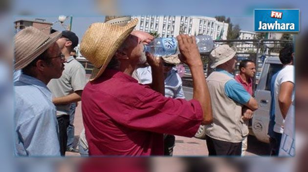 السجن لشهر وألف دينار غرامة للمفطرين في رمضان في الإمارات