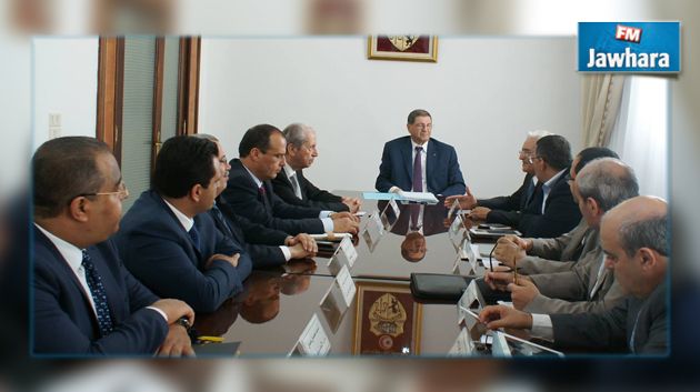 رئيس الحكومة يجتمع حاليا مع ممثلي الرباعي الحاكم