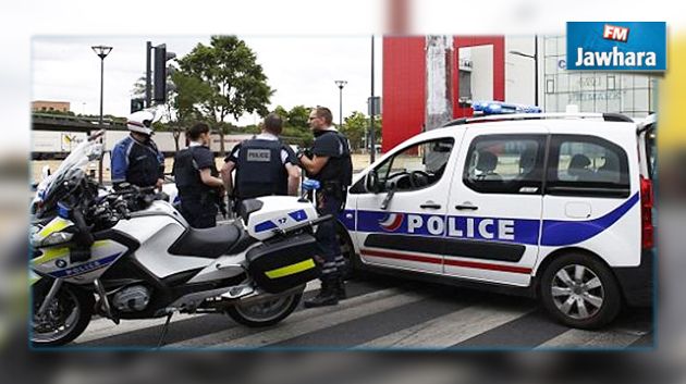 باريس : إجلاء رهائن هجوم المركز التجاري 