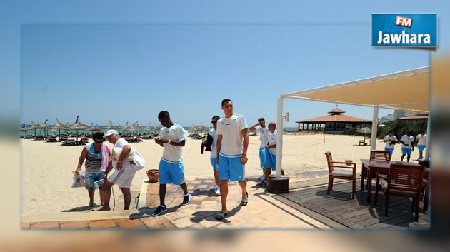 قبيل لقاء النجم: لاعبو مرسيليا يتجولون في شاطئ مدينة سوسة