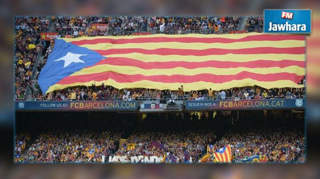 تغريم برشلونة بسبب رفع جماهيره لأعلام مؤيدة لاستقلال كتالونيا