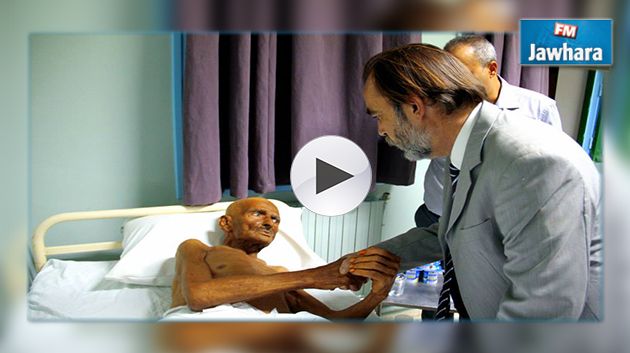 وزير الصحة يحادث الرجل المسنّ الذي تم إهماله في مستشفى نابل (فيديو)