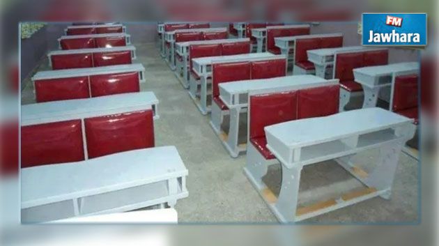مدرسة إبتدائية ببني خيار : مقاعد دراسية ذات معايير طبية
