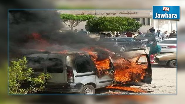 قابس : احتراق سيارة بمأوى المستشفى الجهوي