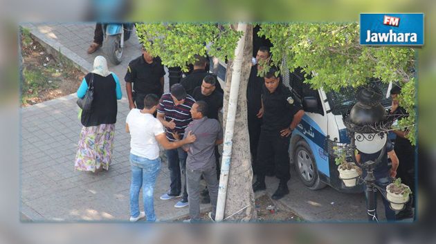 الأمن يفرق مسيرة مناهضة لقانون المصالحة