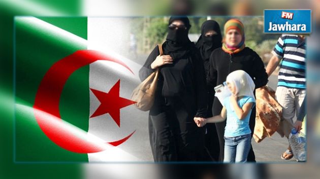عائلات جزائرية تلجأ إلى قرية قرب ساقية سيدي يوسف