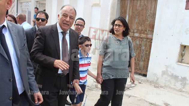 ناجي جلول يشرف شخصيا على ترسيم الطفل 