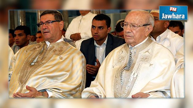 رئيس الجمهورية ورئيس الحكومة يؤديان صلاة العيد بالمرسى
