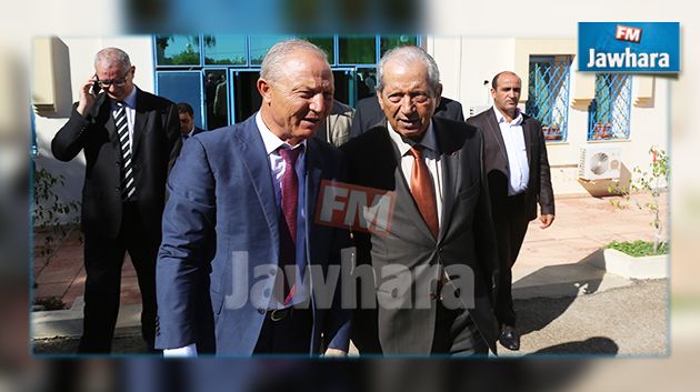نواب المجلس يتضامنون مع رضا شرف الدين