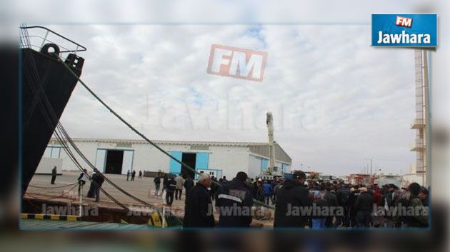 وزير النقل بميناء رادس: 17 عونا فقط من بين 82 عونا يلازمون مواقعهم