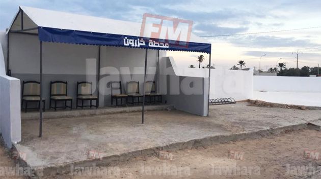 جربة ميدون : متساكنو منطقة خزرون يبادرون ببناء محطة للحافلات