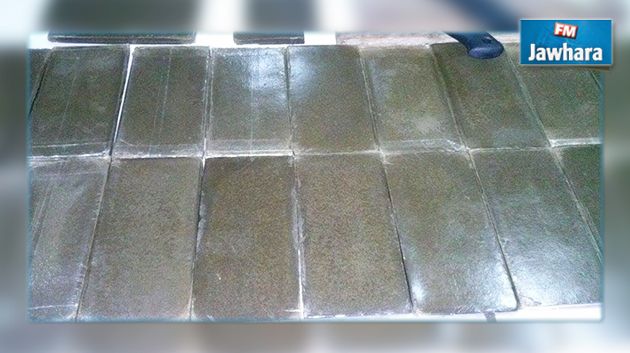 سوسة : القبض على 3 أشخاص بينهم فتاة بحوزتهم 1 كغ من الزطلة