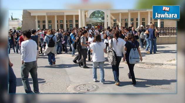 عاملة تعتدي بالعنف على مدير مدرسة إعدادية في سيدي بوزيد