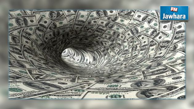 العملة التونسية تتهاوى إلى أكثر من دينارين أمام الدولار