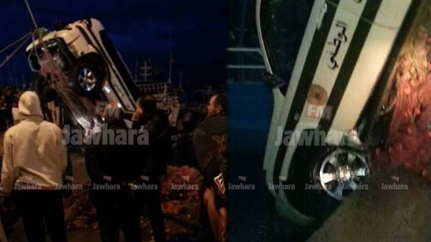 سقوط سيارة حرس في مياه ميناء الصيد البحري بطبلبة