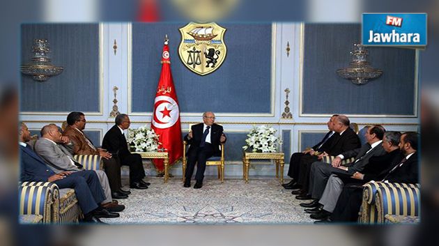 رئاسة الجمهورية تدعو الأطراف المتنازعة في ليبيا للالتزام باتفاقها اليوم في تونس 