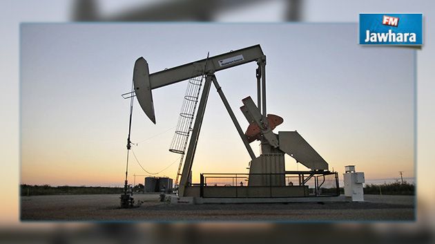أسعار النفط تنهار إلى أدنى مستوياتها منذ 2009 وإلى أقل من 38 دولارا