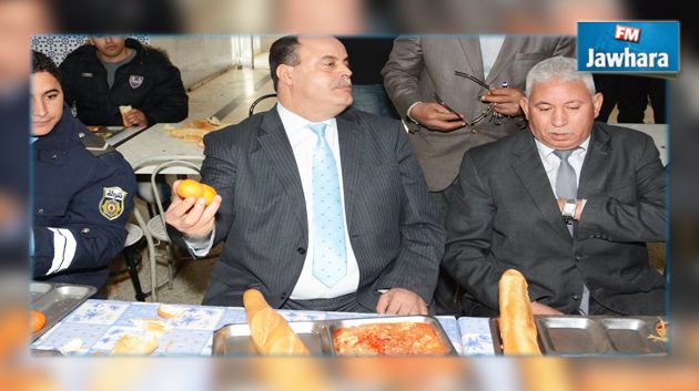 وزير الداخلية يعبر عن امتعاضه من الوجبات المقدمة لأعوان الإدارة العامة لوحدات التدخل