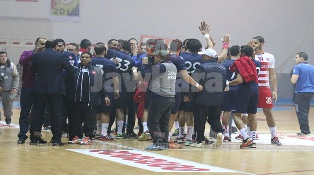 أحداث الشغب في مباراة النجم و الإفريقي في دورة الأبطال لكرة اليد 