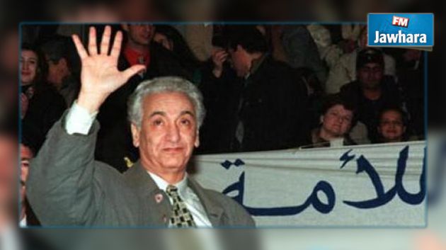 الجزائر تعلن الحداد 8 أيام بعد وفاة المعارض حسين آيت أحمد 
