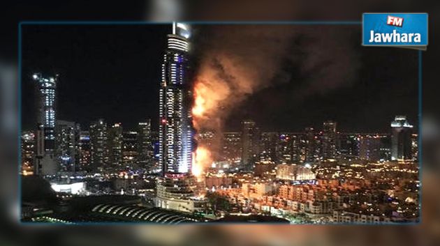 حريق ضخم في أحد الفنادق بمحيط برج خليفة في دبي