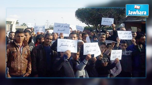 احتجاجات بعد اعادة فتح نقطة بيع خمور بالجم : غاز مسيل للدموع واعتقالات 