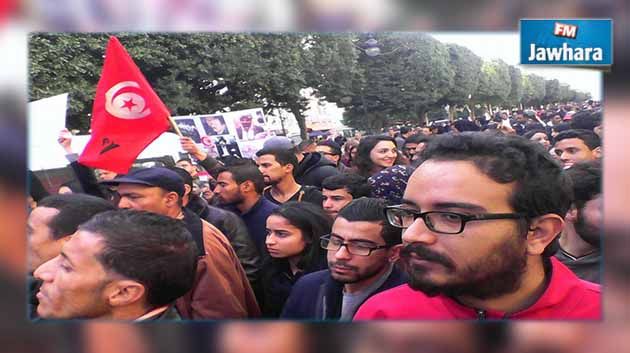 من شارع الحبيب بورقيبة : أنصار الجبهة يساندون المحتجين في القصرين