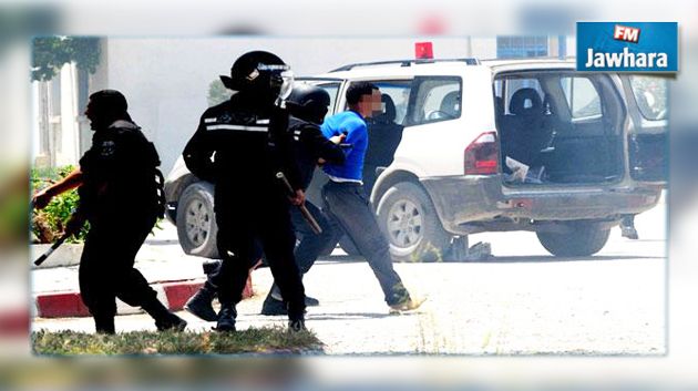 تورطوا في أحداث الشغب بحي التضامن : إيقاف 12 شخصا يستعدون للابحار خلسة