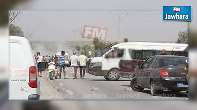قبلي : عدد من أهالي قرية