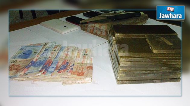 صفاقس : حجز 100 كغ من الزطلة و30 ألف دينار