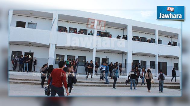 نابل : أستاذ معزول يهدد بتفجير نفسه داخل معهد ثانوي