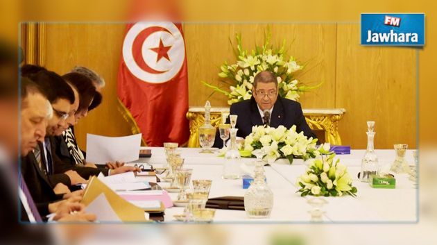 مجلس وزاري مضيق لوضع خطة عمل تحسبا لضربة عسكرية في ليبيا