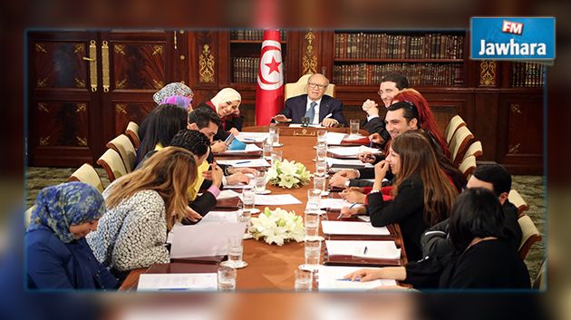 رئيس الجمهورية يلتقي بالنواب الشبان بمجلس نواب الشعب