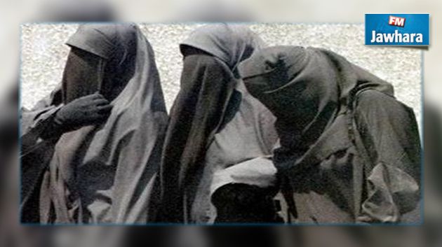 إيقاف 3 فتيات حاولن الالتحاق بـ