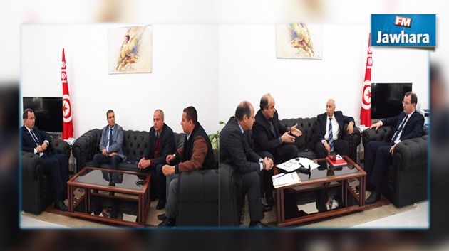 وزير الشباب و الرياضة يستقبل رئيسي جامعتي اليد و الطائرة