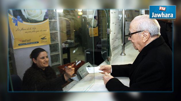 الباجي قائد السبسي يتبرع بشهر عمل دعما للمؤسستين الأمنية والعسكرية