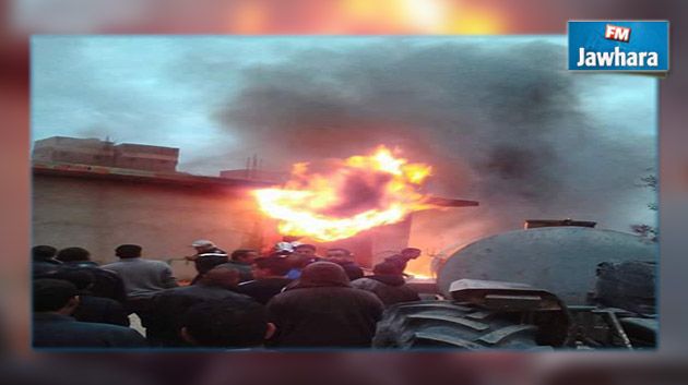 المهدية : نشوب حريق في مخزن للبنزين المهرب بالجم