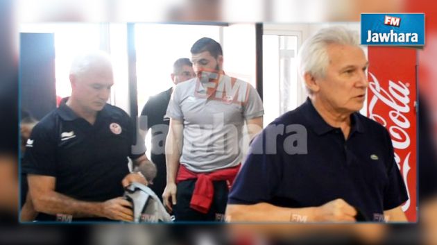 وفد المنتخب الوطني لكرة القدم يصل إلى لومي
