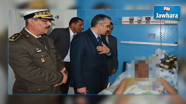 قيادة الحرس الوطني تطمئن على صحة العون المصاب في عملية بوشبكة الإرهابية